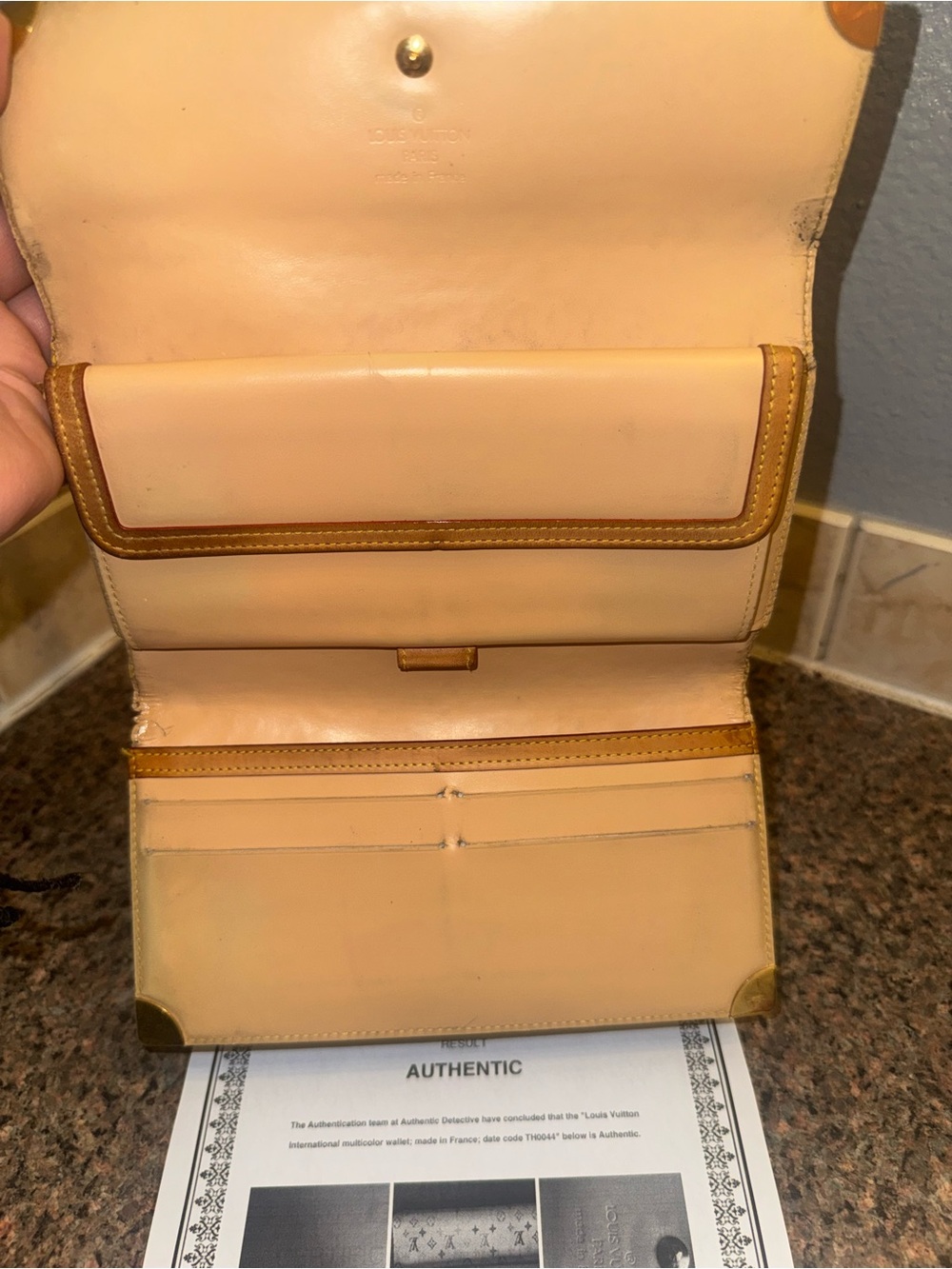 Louis Vuitton white Murakami Fold-Over Wallet with COA - Picture 4 of 10